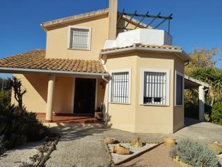 Casa en Carlota (La). Chalet en las lomas del rey, la carlota. cinco dormitorios, parc