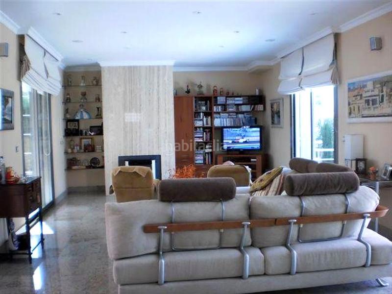 Foto df5f49cd-35a2-40bd-a0ac-3cdb83eca68d. Casa con parcheggio piscina in El Brillante -El Naranjo - El Tablero Córdoba