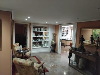 Piso en Centro. Centro, amplia vivienda en venta junto a ronda de los tejares