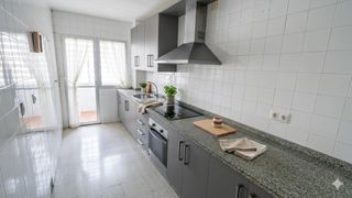 Pis en Vista Alegre - Parque Cruz Conde. Av. aeropuerto  127 m2  3 dormitorios  2 ba�os  2 terrazas exter
