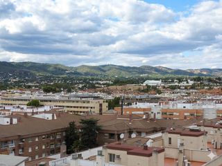 Miete Zweistöckige Wohnung in Santa Rosa - Valdeolleros. Avenida alnasir  ático dúplex  163 m2  espectacular terraza con