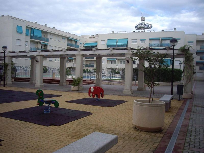 Foto 37145c17-94a2-4842-bbfd-9f584bf68b1d. Pis amb aparcament piscina a Tablero Bajo - Arruzafilla Córdoba