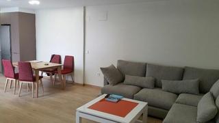 Rent Flat  Calle jesus y maria. Piso en alquiler junto a plaza de las tendillas