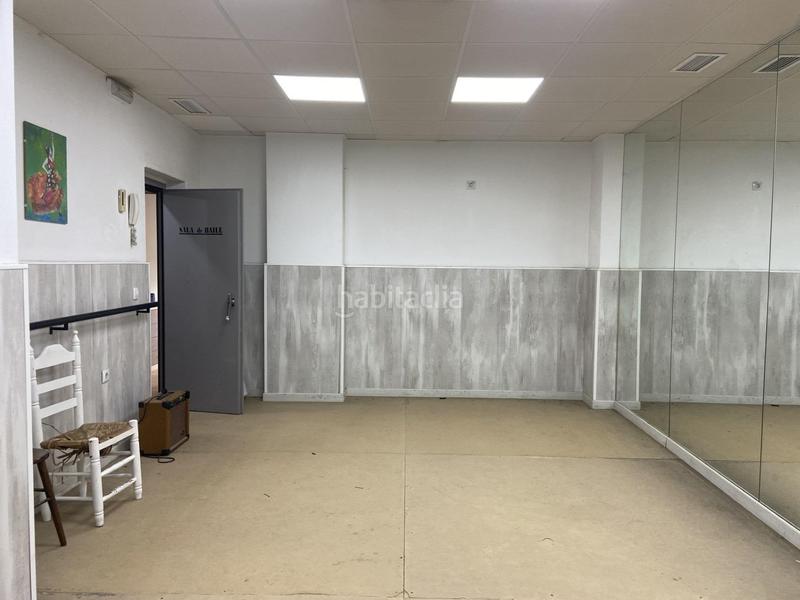 Foto 4f03e7ff-0caf-497d-a6de-3cb35b581f56. Local comercial  en zona edisol marrubial. instalado como academia de baile en Córdoba