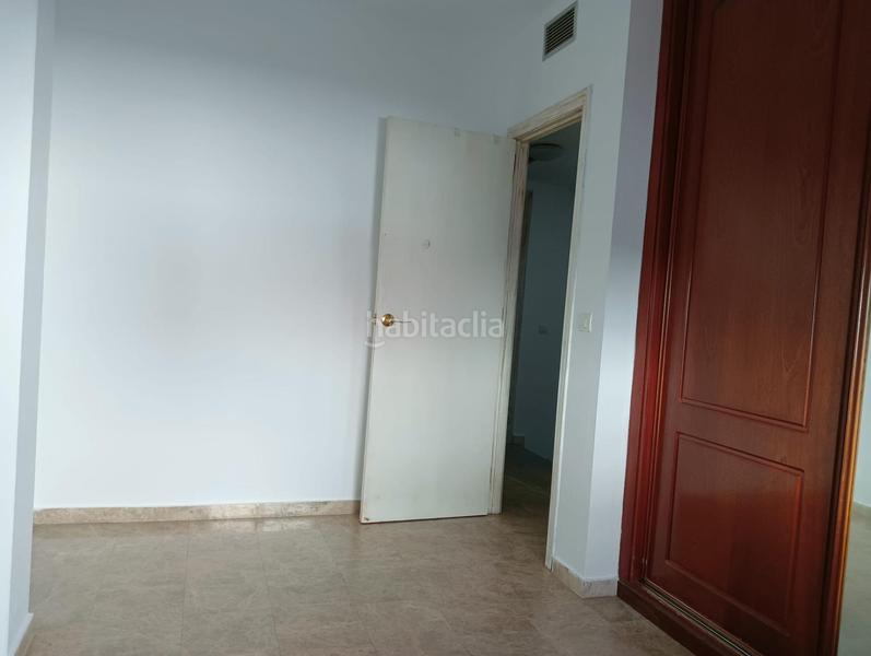 Foto c992de8f-9a79-4d6f-b764-173564471cf1. Maison jumelée avec parking dans casco histórico - ribera - san basilio Córdoba