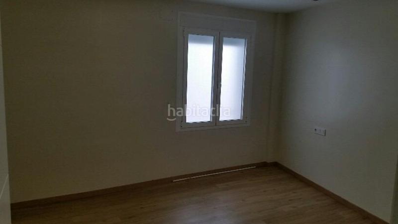 Foto 41b25fb4-0d86-4cc4-9b94-a435d3719ce0. Miete etagenwohnung in Centro Córdoba