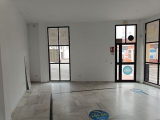 Miete Geschäftsraum in Calle antonio lópez 31. Local comercial en zona centro.