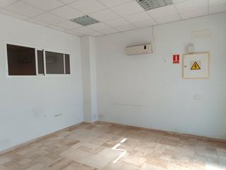 Location Bureau  Avenida ronda del estero. Oficina a pie de calle