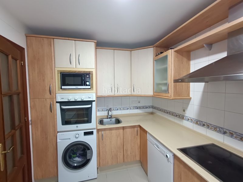 Foto e04939cc-7a1b-4b17-b076-a9352aba6342. Piso amplia vivienda de 3 dormitorios en Barriada de Andalucía - Ardila San Fernando