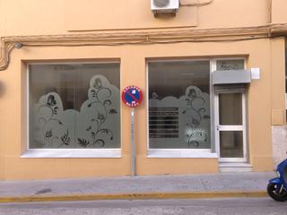 Affitto Locale commerciale in Calle ramón y cajal 20. Local comercial diáfano.