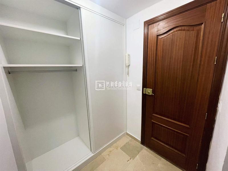 Foto 6d96876b-ab2d-4013-ab51-91fc8a7ff945. Alquiler apartamento en ronda de los tejares 19 en Córdoba