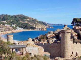 Casa a Tossa de Mar. Con 2 viviendas