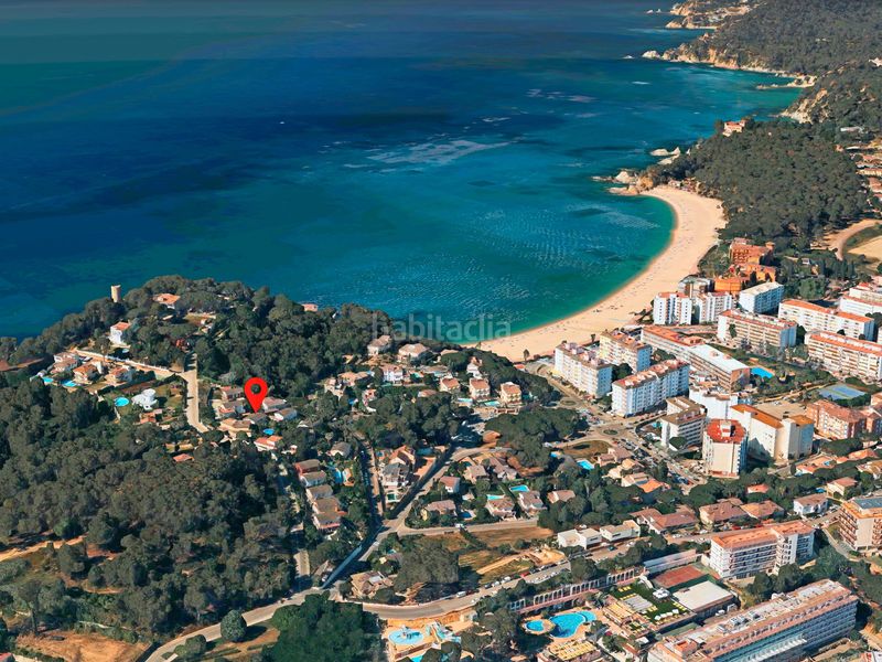Foto 613c634f-b450-46fa-a8d7-462505199454. Casa amb calefacció aparcament piscina a Fenals Lloret de Mar