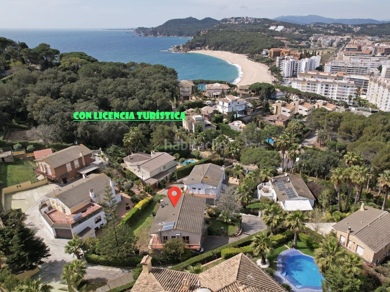 Foto a68ba95d-74d1-4cab-96a7-c1d6d19dad0a. Casa amb calefacció aparcament piscina a Fenals Lloret de Mar
