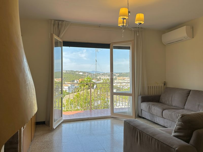 Foto 6edb8fc3-8da4-4ab0-966e-5c1530d35b29. Chalet oportunidad inversión! en Fenals Lloret de Mar