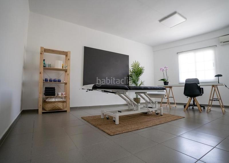 Foto fe10d9b7-9f12-469e-a22b-a5d359d1d425. Location local commercial dans Centro Mijas