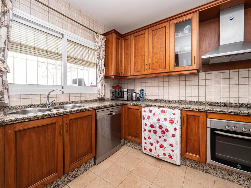 Foto ee259fe3-1814-4431-9472-5c0ab997308e. Casa adosada casa en venta en pueblo lópez en Centro ciudad Fuengirola