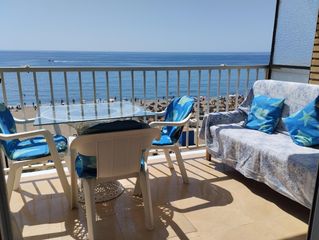 Rent Flat in Puerto Deportivo. Alquiler en primera línea de playa en fuengirola centro