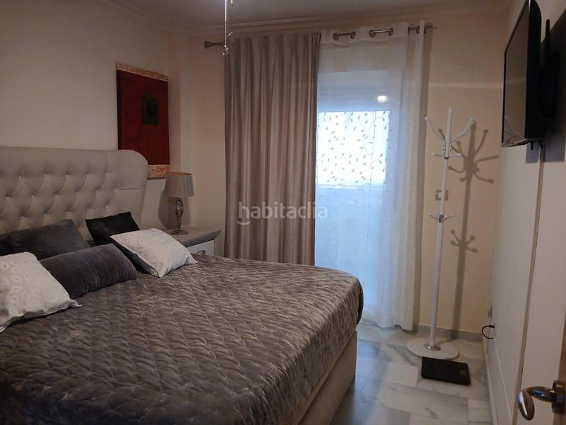 Foto 681929e3-7c5a-495d-a970-2940d69e83f3. Lloguer apartament amb piscina a Los Pacos Fuengirola