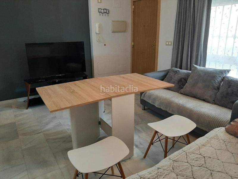 Foto 8bc75ba7-d6c1-4004-92bc-590fc56cee7d. Lloguer apartament amb piscina a Los Pacos Fuengirola
