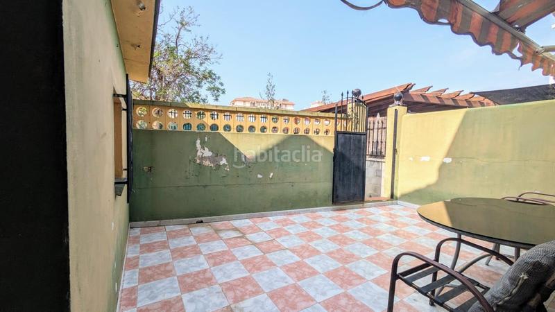 Foto c102a829-88b4-4291-9deb-39d0a2090123. Casa adosada en Los Boliches Fuengirola