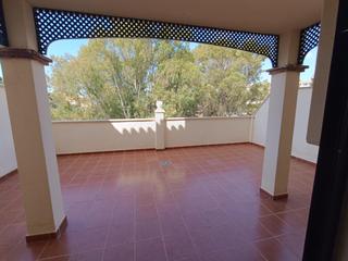 Location Appartement  Calle coleo del. Se alquila larga temporada sin muebles