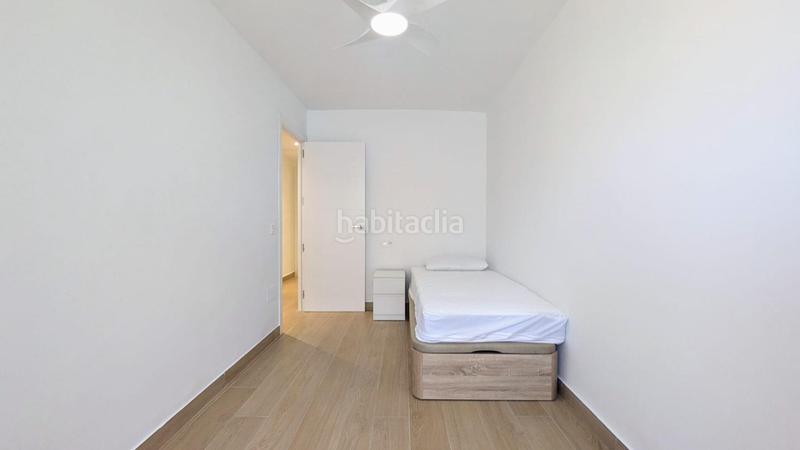 Foto eb62a21a-abe2-4159-a512-29945c43143a. Alquiler piso gran piso completamente reformado de 3 dormitorios en Fuengirola