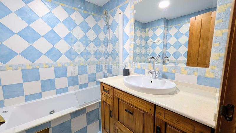 Foto 6d3a1347-866f-43d8-8ecb-61d8974faadb. Rent flat with heating parking pool in Los Pacos Fuengirola