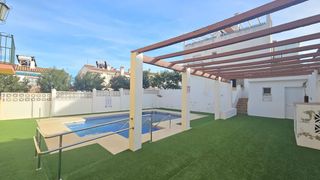 Casa aparellada en Los R�os. Se vende adosadopareado en do�a ermita mijas costa