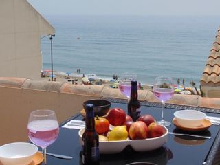 �tic en Las Gaviotas - Carvajal. �tico en segunda l�nea de playa con vistas al mar en fuengirola