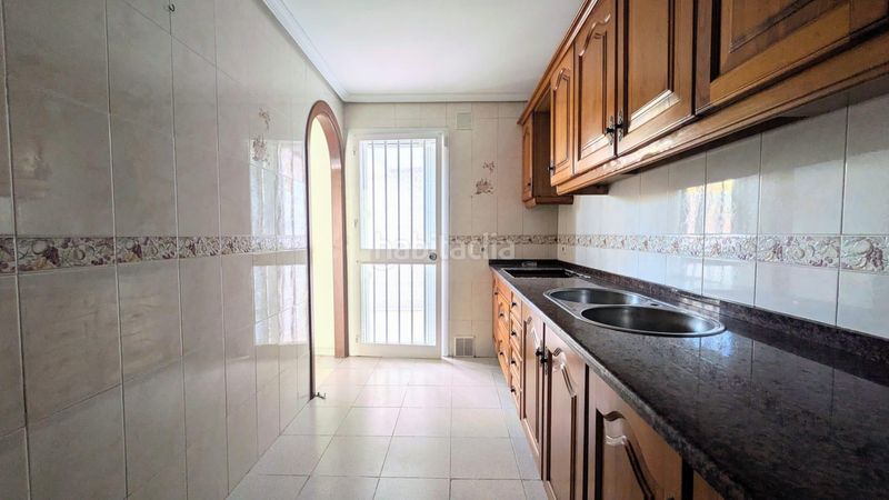 Foto 3744be54-6afd-4fe0-8b23-6dc0280fd496. Casa adossada amb aparcament a Centro Mijas
