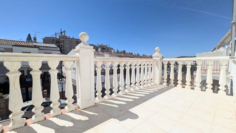 Foto bfb7a871-9f5a-4be7-b9e4-4e0553b10620. Casa adossada amb aparcament a Centro Mijas