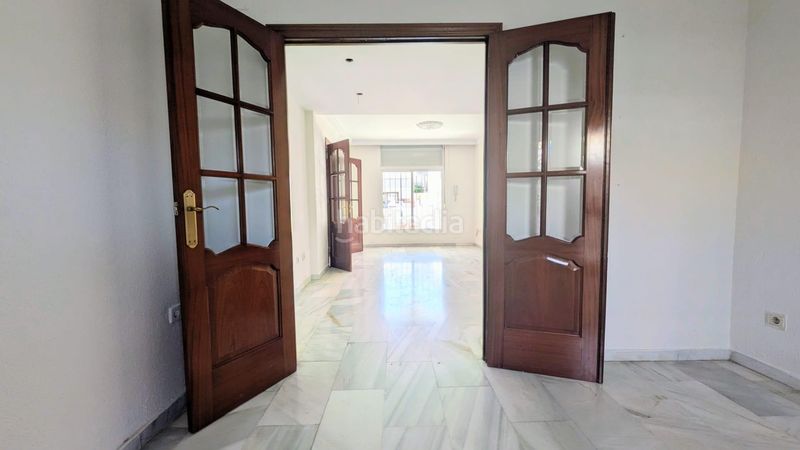 Foto d1f4d53a-80d5-476d-ab12-fb1ca3c178b0. Casa adossada amb aparcament a Centro Mijas