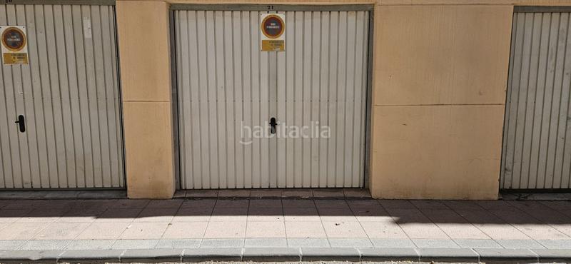 Foto f0633f53-0794-454b-9e43-7d86d8441152. Autoparkplatz in Urbanización Santa Rosa Torrox