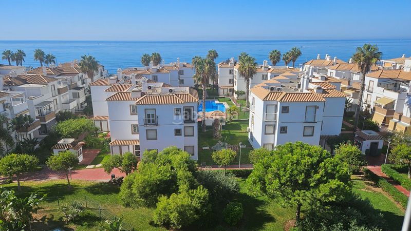 Foto 62b77621-2774-4233-9be6-f540f9ad1e72. Apartamento en Laguna Beach Torrox