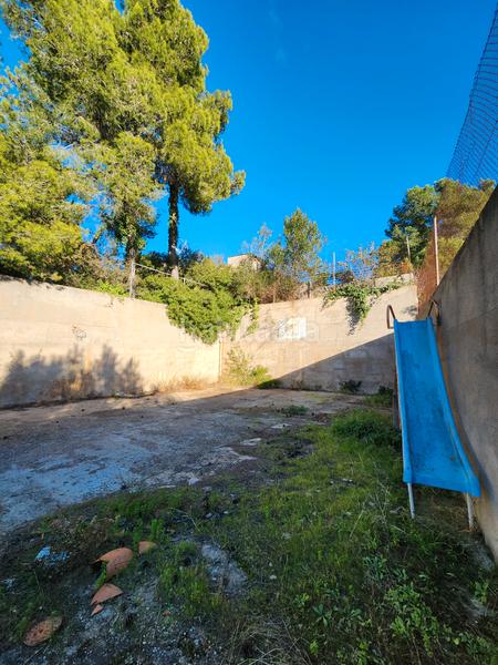 Foto d49adf86-4d44-4573-96de-e45afdb79a88. Terreny residencial a Vallirana