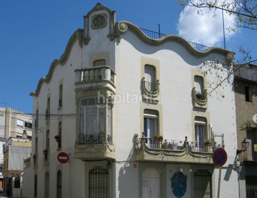 Foto 9d592316-f38c-4024-a64d-17361d1571a1. Àtic amb calefacció aparcament a La Serreta Rubí