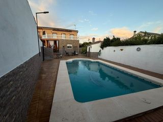Casa a Paraíso Arenal - La Colina. Casa en venta en las quemadas, 5 dormitorios.