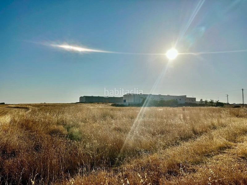 Foto f0a1509e-dc2c-4090-a45f-fb243b4bc754. Solar industrial e. venta de terreno industrial en la carlota oportunidad única en Carlota (La)