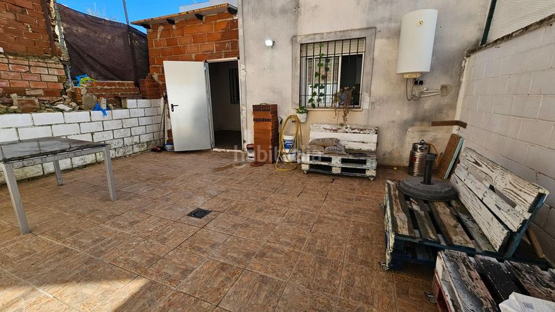 Foto a034792c-55ed-47e5-8fa4-1f544523c6cc. Casa adosada vivienda adosada en la victoria córdoba en Victoria (La)