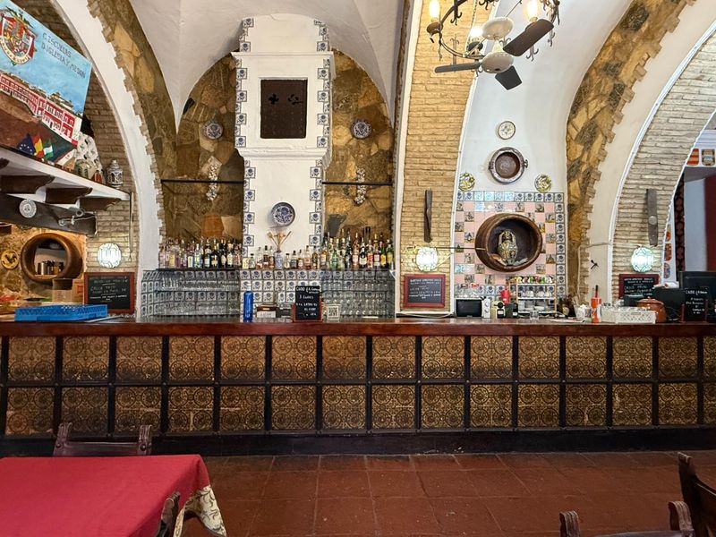 Foto fb85d3a3-9d80-4291-939e-5d451cf30cd3. Edifici a Fernán - Núñez