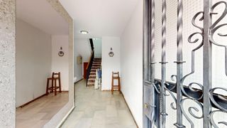 Edificio in Poniente-Norte - Miralbaida - Parque Azahara. Magnifico edificio residencial con multiples posibilidades en sa