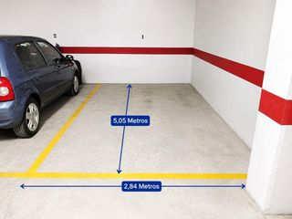Aparcament cotxe a Ciudad Jardín - Zoco. Olvídate de dar vueltas buscando aparcamiento!