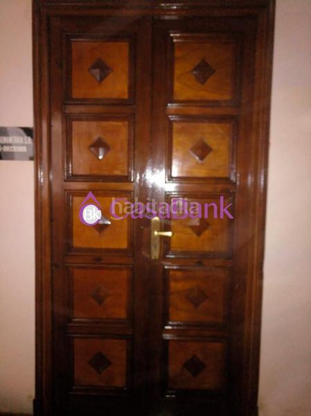 Foto 98a7cfee-9b02-4b24-98ea-8d88a29235cd. Piso ref, 2849 zona pleno Centro. ubicacion inmejorable . con 8 balcones a la calle, extraordinario piso exterior para reformar a su g en Córdoba
