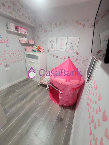 Foto 43d08a8e-9c55-4e80-af8a-a89c00dbb650. Piso ref. 26596 zona junto a jesus rescatado. magnifico piso exterior con terraza , amueblado y reformado en primera planta sin ascenso en Córdoba