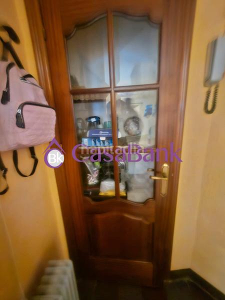 Foto 39a85620-3fe6-45f1-83f2-2f680d69397a. Casa ref.27385, zona proxima a la ribera . con cochera incluida en el precio en otro edificio . casa de tres plantas ,200 m2 construid en Córdoba