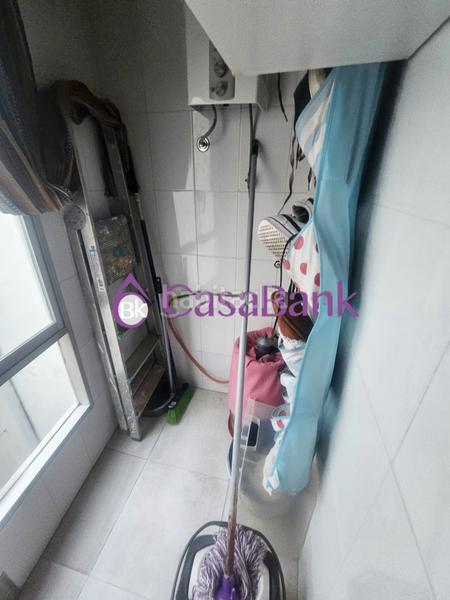 Foto 7b40a3bd-1a30-4fc0-94eb-1fc2021e396b. Casa ref.27385, zona proxima a la ribera . con cochera incluida en el precio en otro edificio . casa de tres plantas ,200 m2 construid en Córdoba