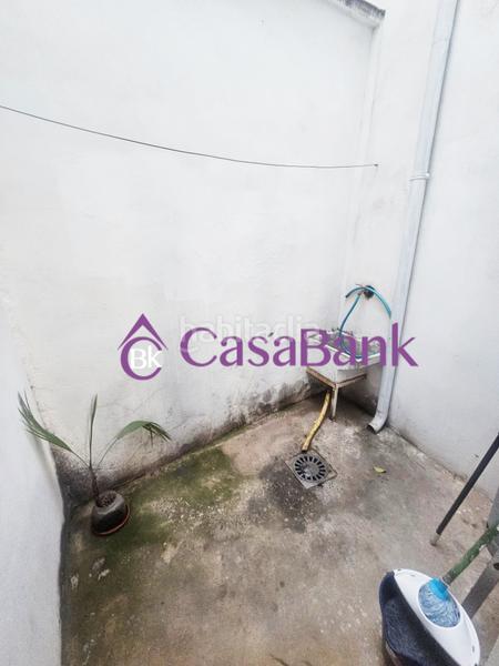 Foto bc12083e-fe99-43cb-960d-cb2c099625a8. Casa ref.27385, zona proxima a la ribera . con cochera incluida en el precio en otro edificio . casa de tres plantas ,200 m2 construid en Córdoba