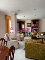 Piso en Vista Alegre - Parque Cruz Conde. Ref. 26618 zona aeropuerto-vistalegre. espectacular inmueble(dos
