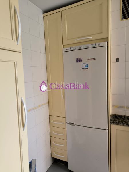 Foto 20f0ddb5-66d1-4f8e-af54-57bb6ba806ba. Piso ref. 27587 zona junto a la estacion de autobuses. piso exterior de vpo. con terraza , cochera y trastero incluidos en el precio, 1 en Córdoba